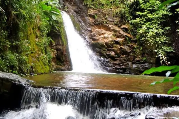 O que fazer em Andradas - Cachoeira Toca das Andorinhas