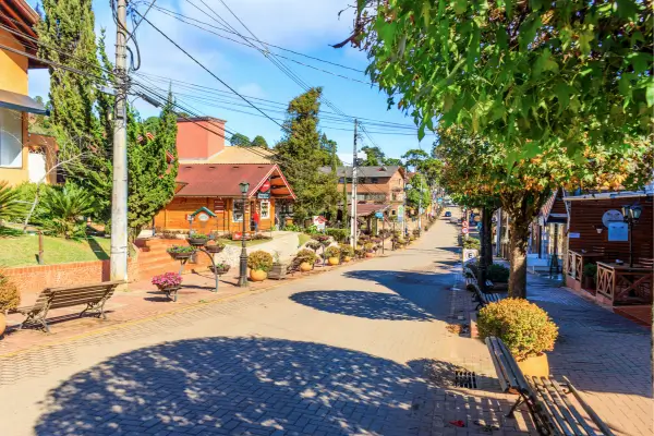 o que fazer em monte verde - passear pelo centrinho